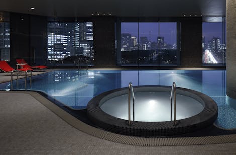 屋内プール
